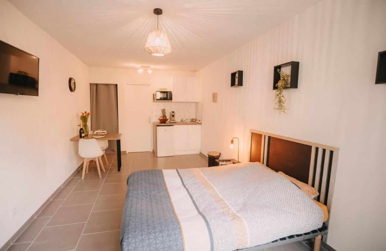 Franc-Bisontin - Unique ! 4 Logements Disponibles Besançon Exteriör bild